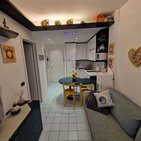 Cozy With Terrace And Shared Pool Apartamento Bibione