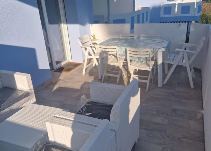 Apartament Cozy With Terrace And Shared Pool